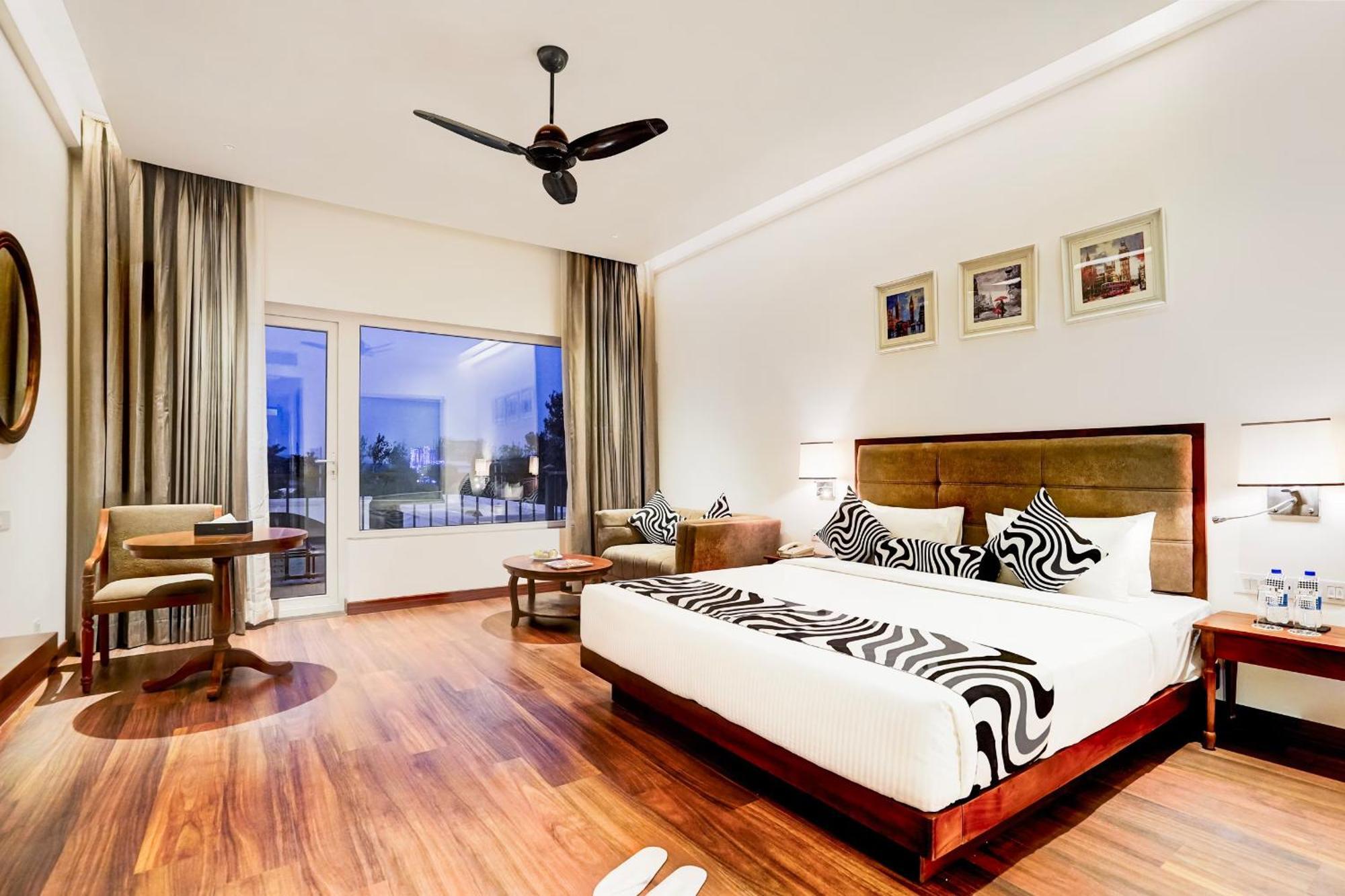 Tark Plaza A Family Near Igi Airport Delhi Hotel 4*