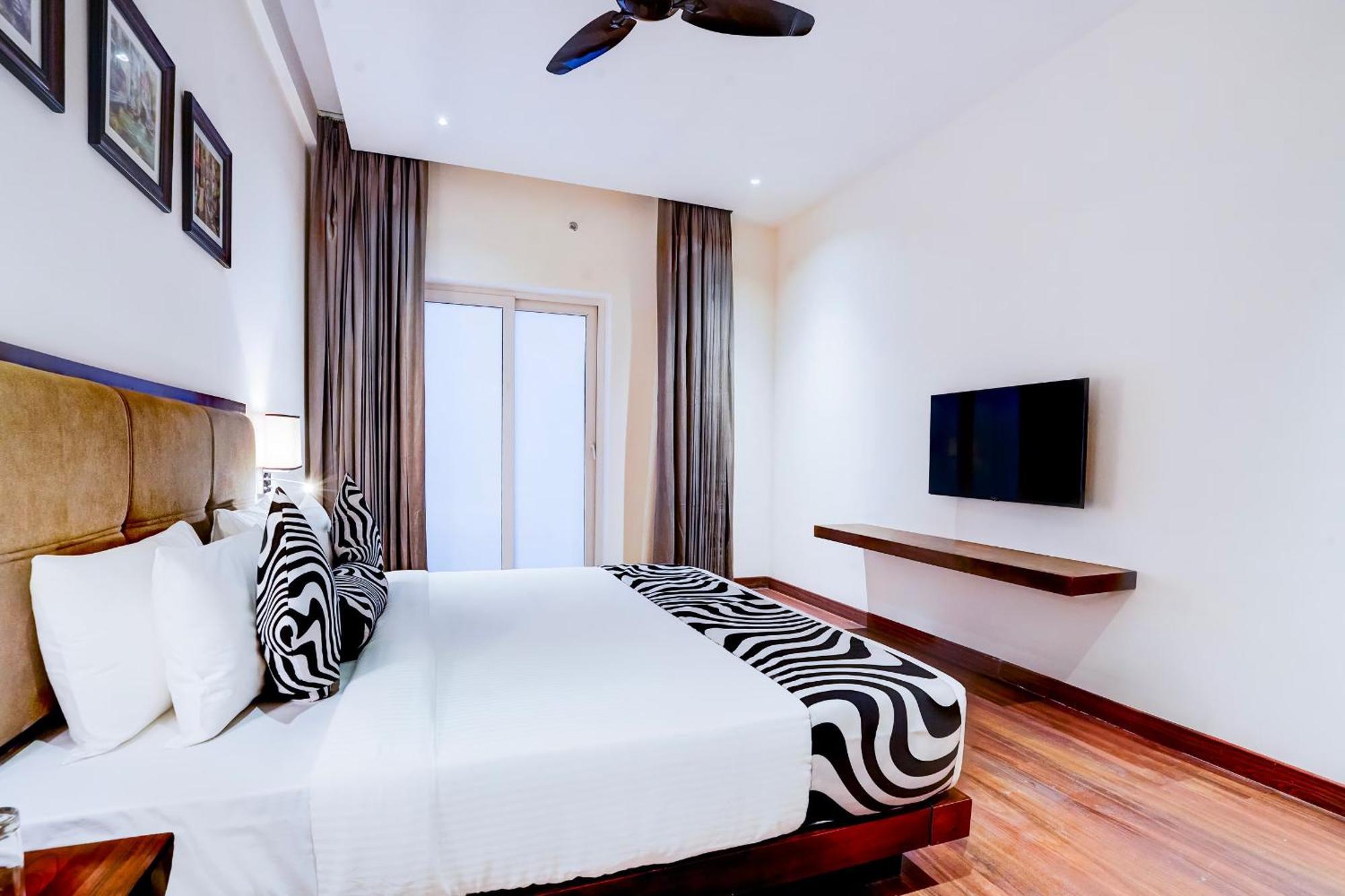 Hotel Tark Plaza A Family Near Igi Airport Delhi